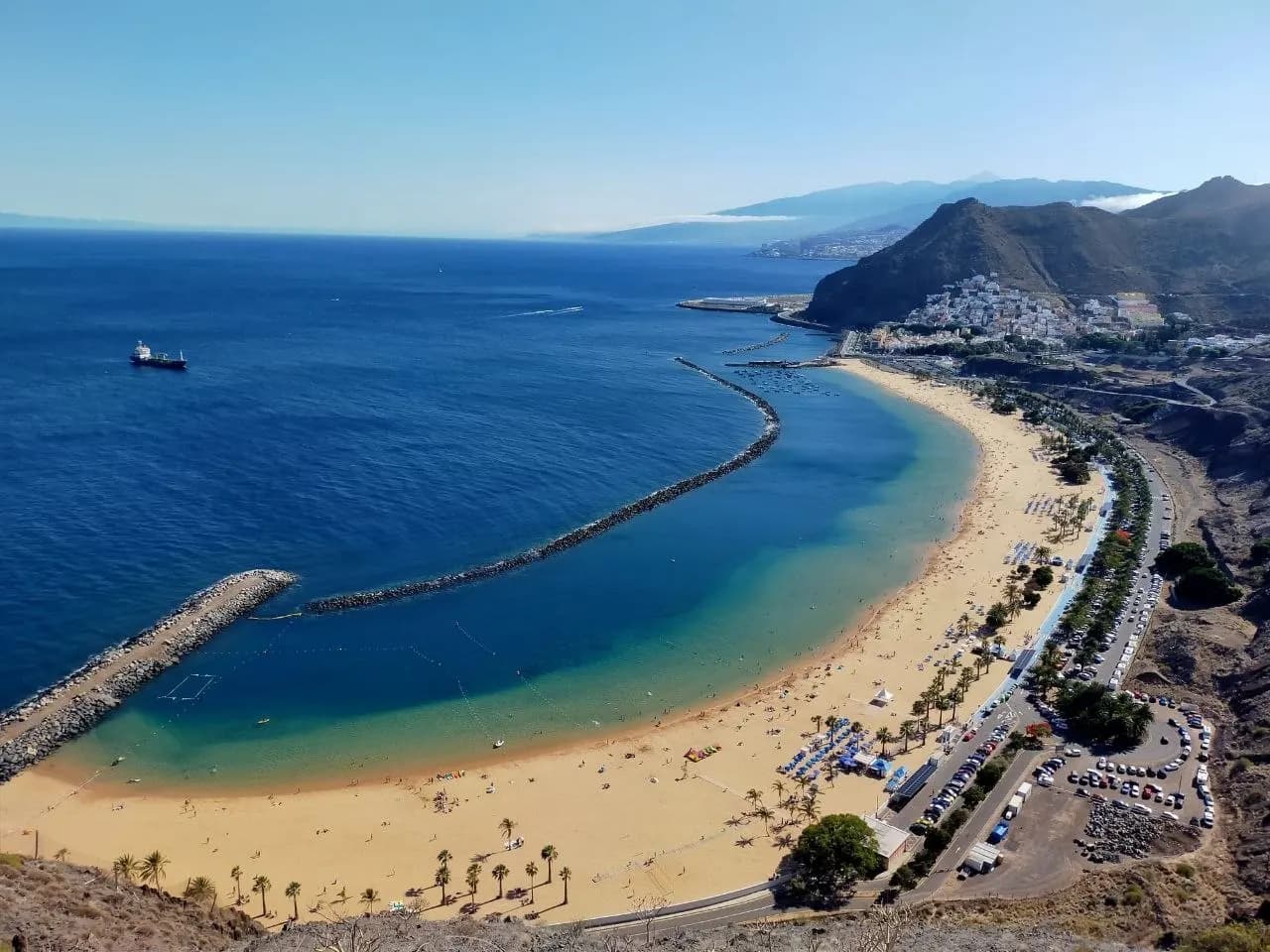 The Atlantic coastline near Santa Cruz de Tenerife.